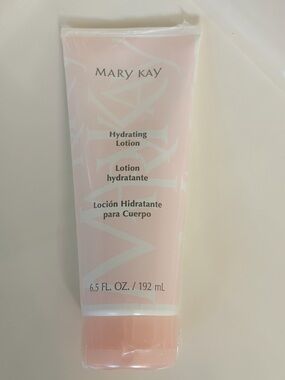 Mary Kay Hydrating Lotion - Light Pink Tube